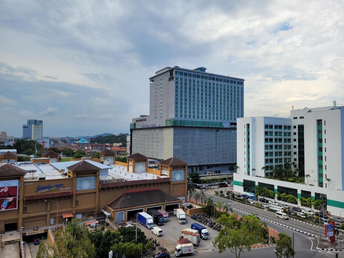 Mahkota By The Bliss Malacca Aparthotel Exterior foto